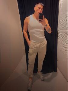 671796409: Chico busca chica en Zaragoza