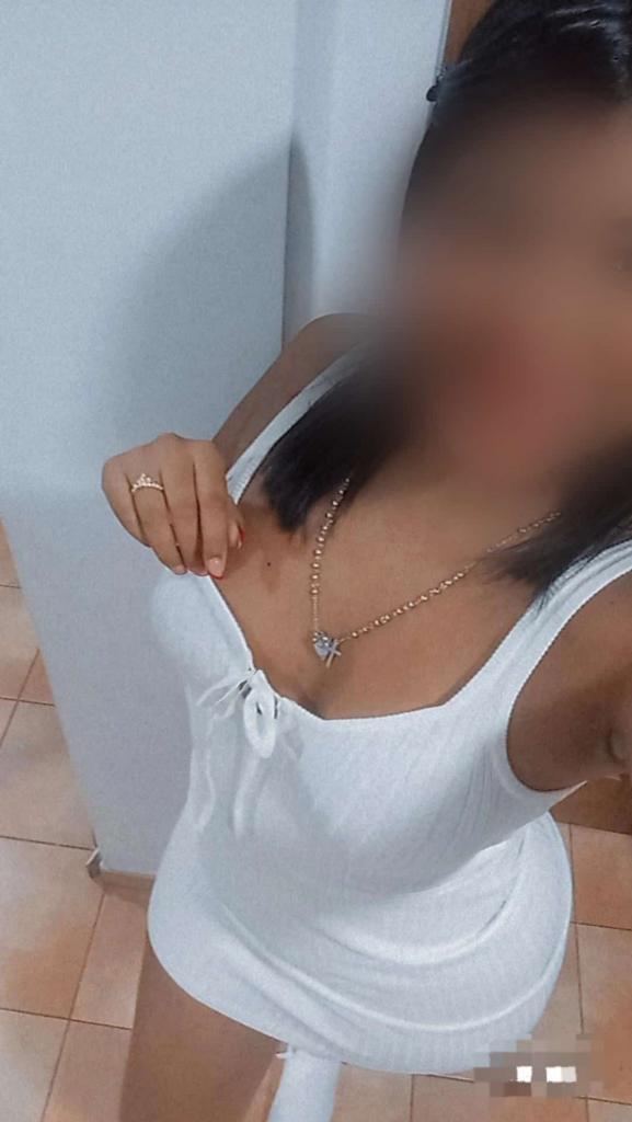 Chica busca chico en Cádiz: 