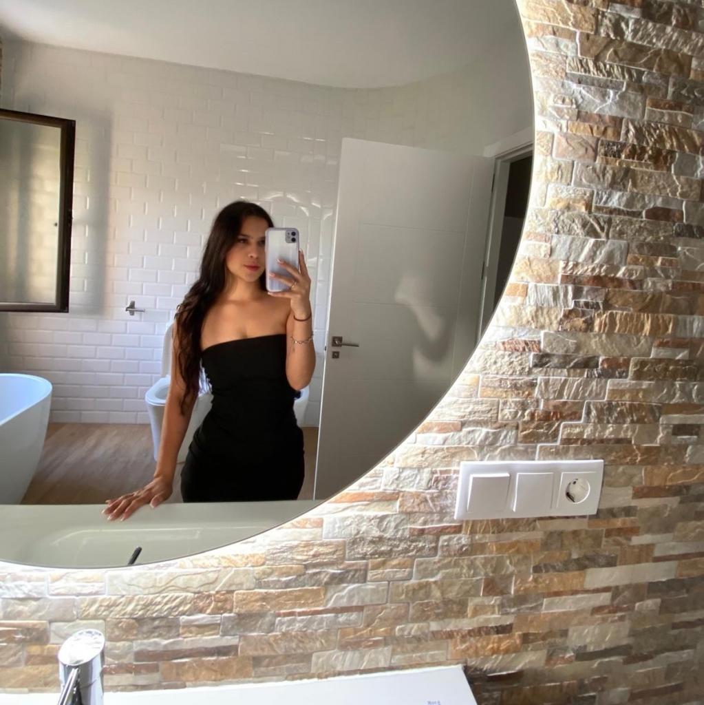 611340539: Chica busca chico en Madrid