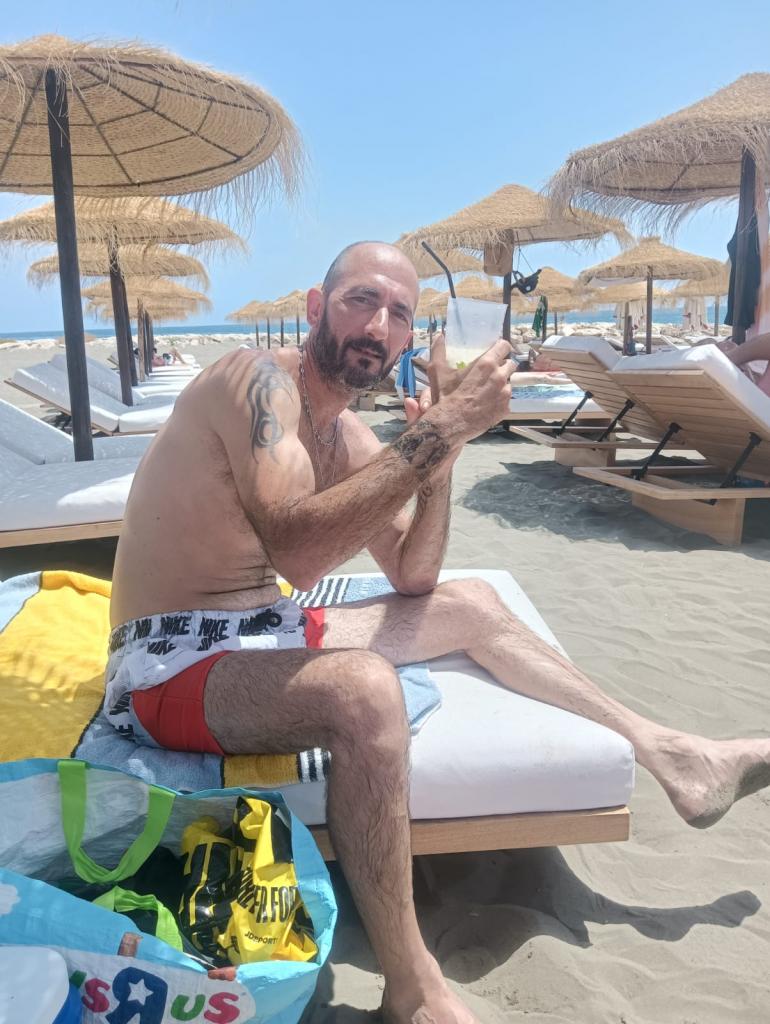 Chico busca chica en Málaga: 