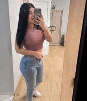 663582383: Chica busca chico en Ceuta