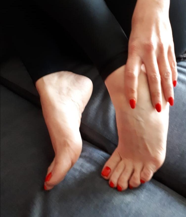 604181042: Chica busca chico en Madrid