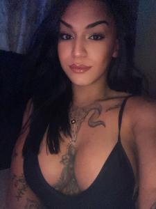 634071836: Transexual en Huelva