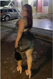 643292263: Chica busca chico en La Coruña