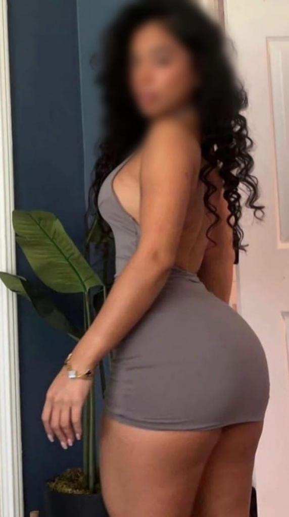 641992418: Chica busca chico en Orense