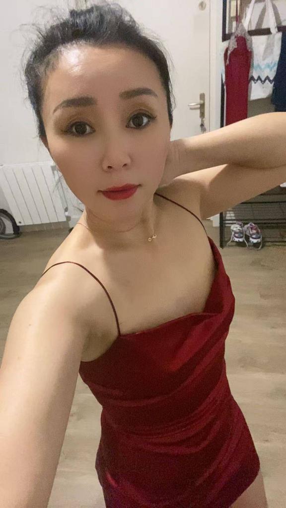 613246303: Chica busca chico en Zaragoza