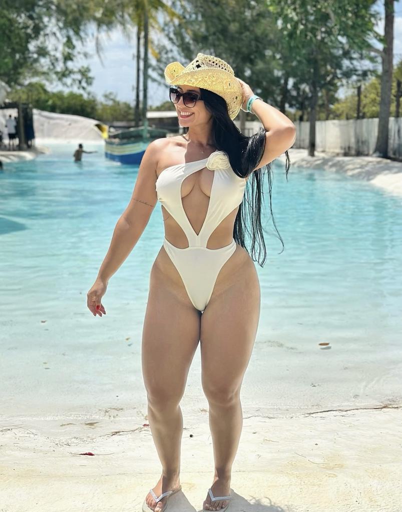 Chica busca chico en Almería: 