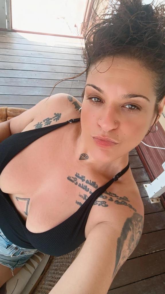 672863020: Chica busca chico en Valencia