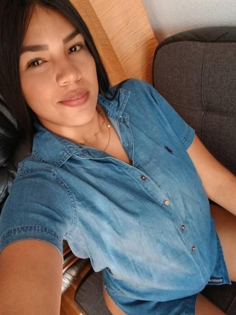 Chica busca chico en Sevilla: 