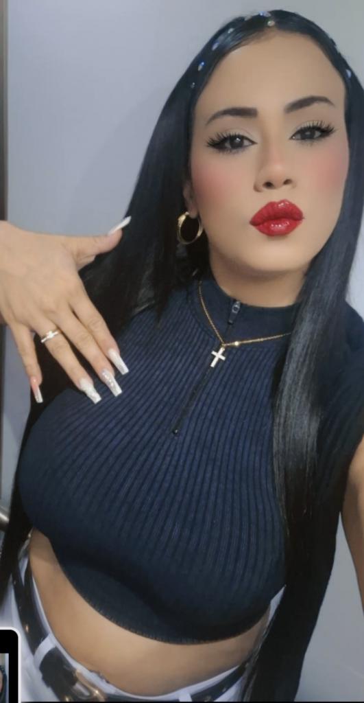 Chica busca chico en Almería: 