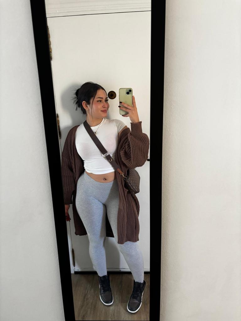 Chica busca chico en Almería: 