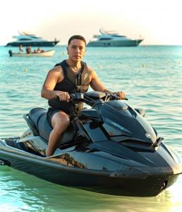 632541541: Chico busca chica en León