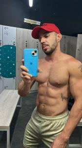 671151433: Chico busca chica en Granada