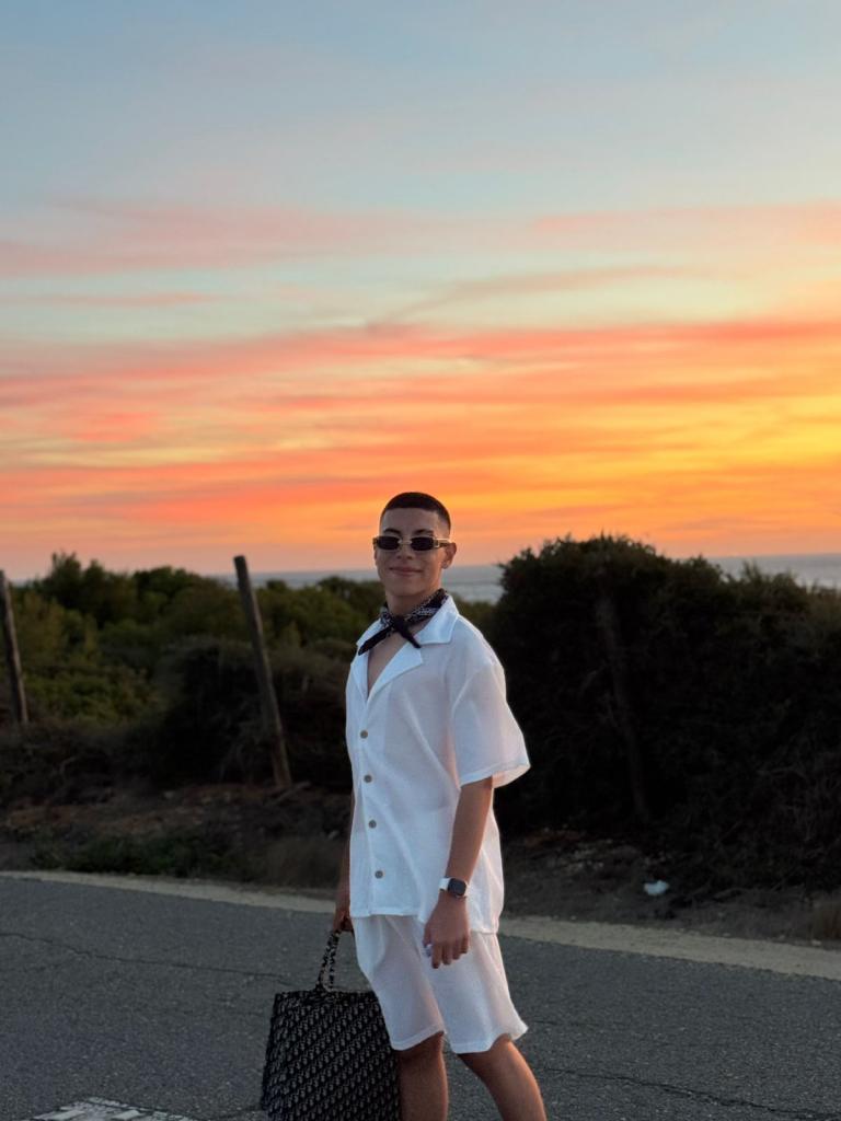 Chico busca chica en Cádiz: 