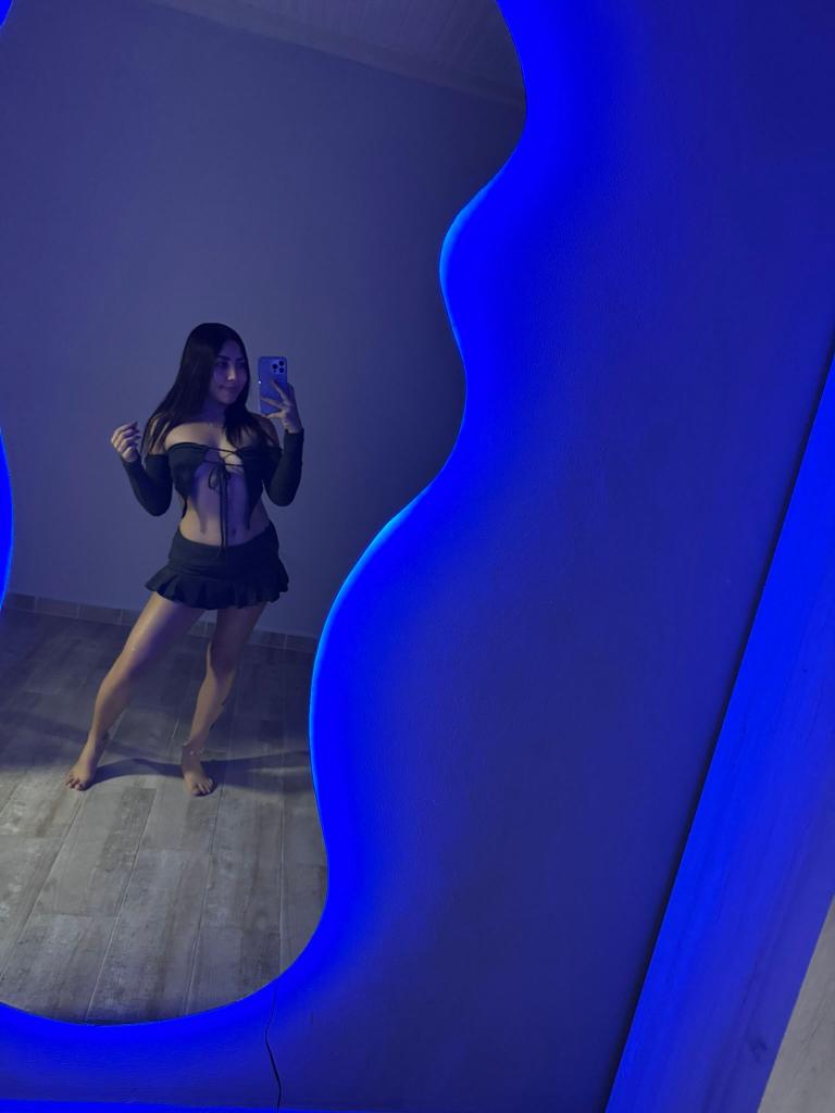 624216140: Chica busca chico en Málaga