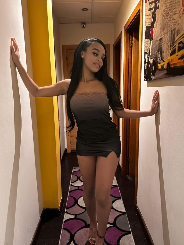 639128129: Chica busca chico en Pontevedra