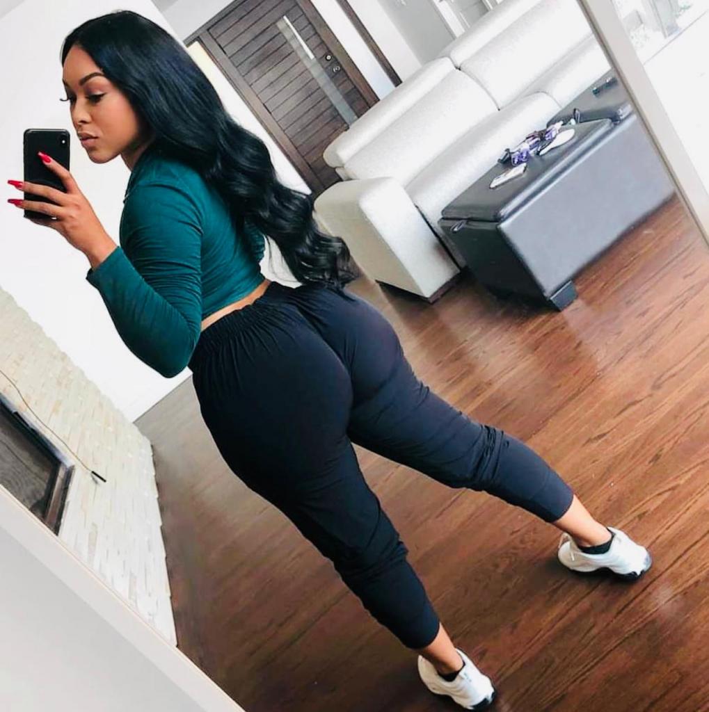 Chica busca chico en Huelva: 