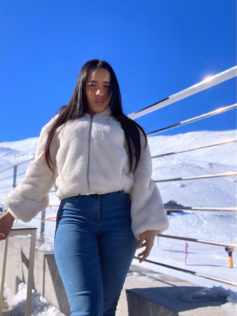 614597871: Chica busca chico en Málaga