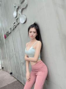 688141884: Chica busca chico en Barcelona