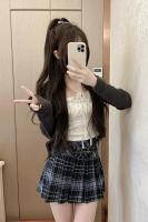 688066607: Chica busca chico en Sevilla