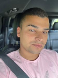 617443081: Chico busca chica en Madrid