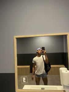 Chico busca chica en Las Palmas: 