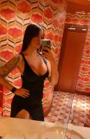 649035621: Chica busca chico en Madrid