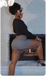 614542393: Chica busca chico en Lérida