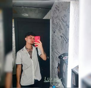 678532891: Chico busca chica en Zaragoza