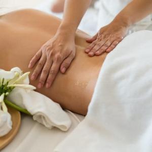 605076407: Chica busca chico en Málaga