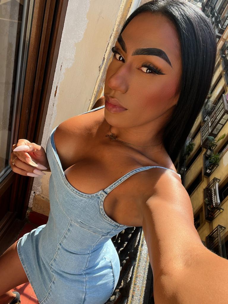 631173267: Travesti en Barcelona