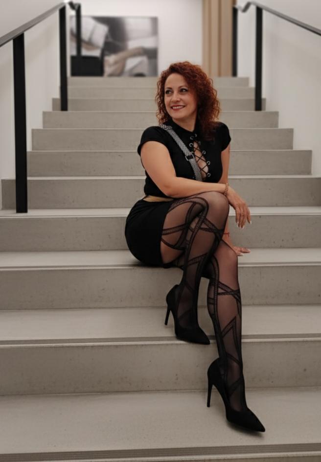 631132952: Chica busca chico en Barcelona