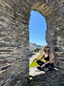 697696775: Chica busca chico en Orense