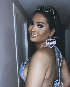 692957909: Travesti en Alicante