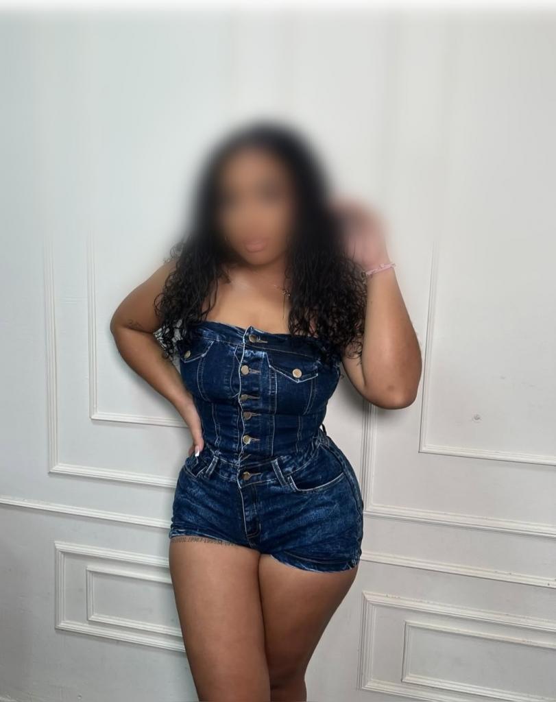 Chica busca chico en La Coruña: 