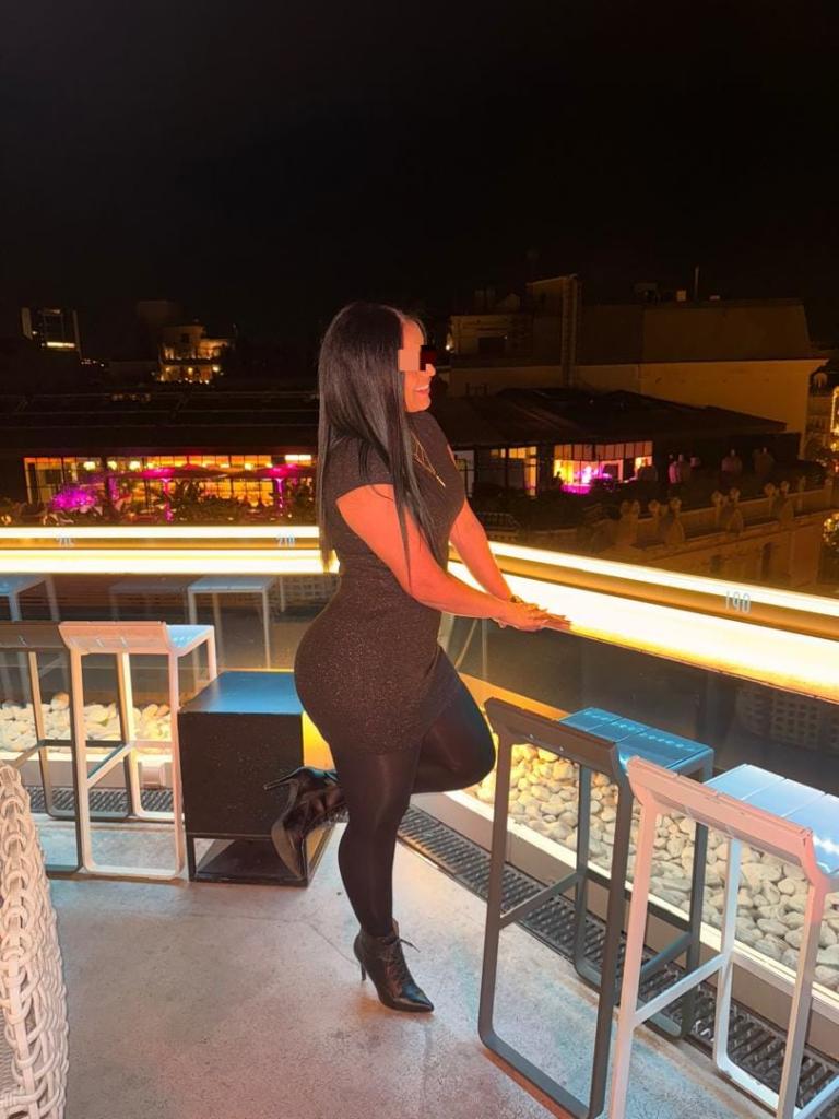 697329016: Chica busca chico en Málaga