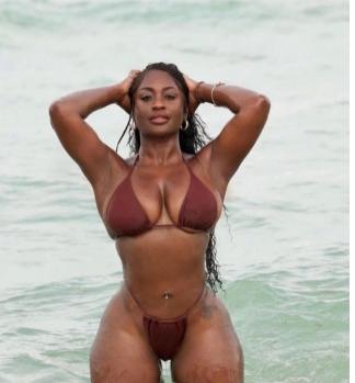 Chica busca chico en La Coruña: 