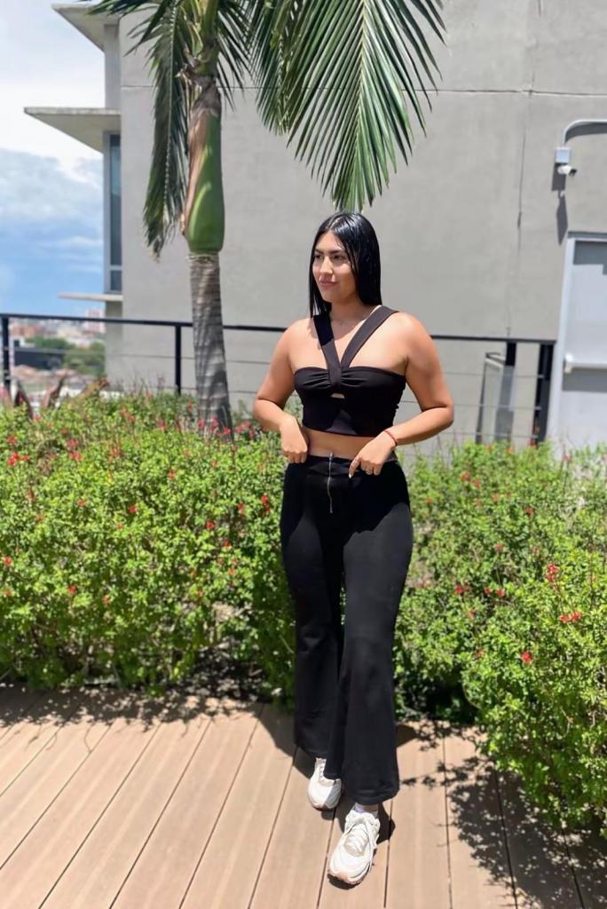 Chica busca chico en Almería: 