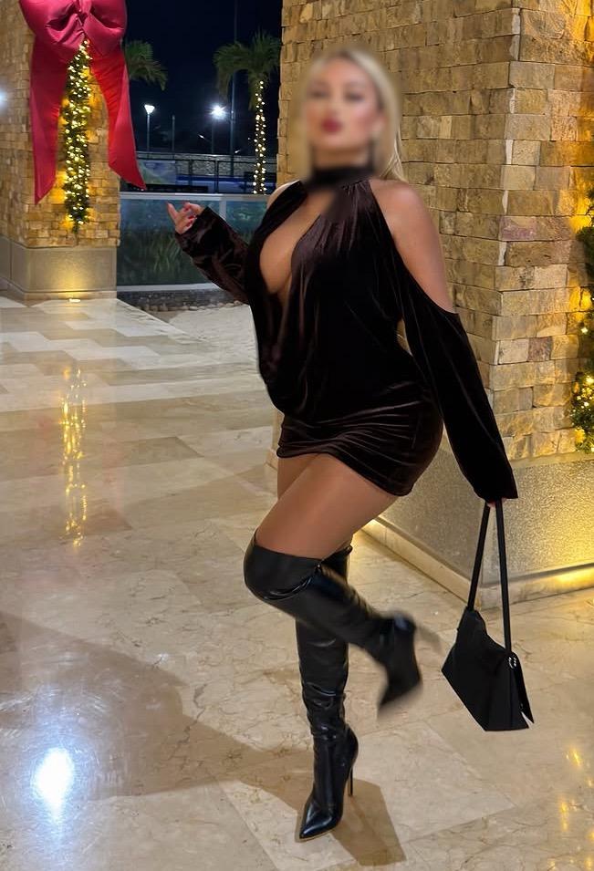 Chica busca chico en Huelva: 