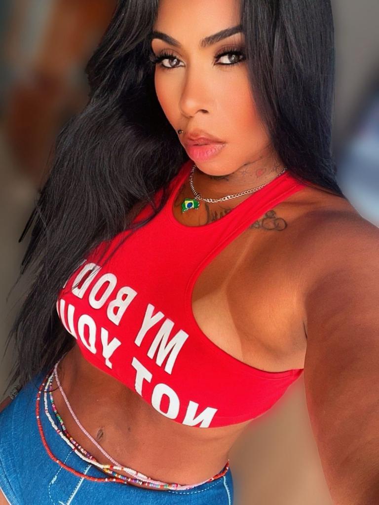 Chica busca chico en Almería: 