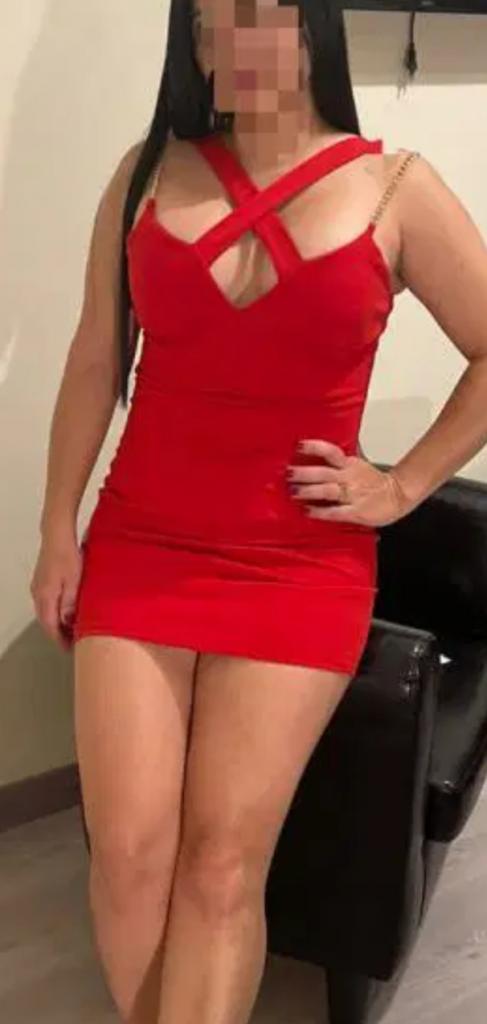 Chica busca chico en Huelva: 