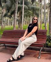 663169440: Chica busca chico en Valencia