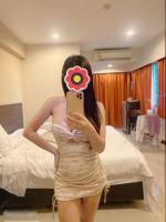 667704877: Chica busca chico en Barcelona