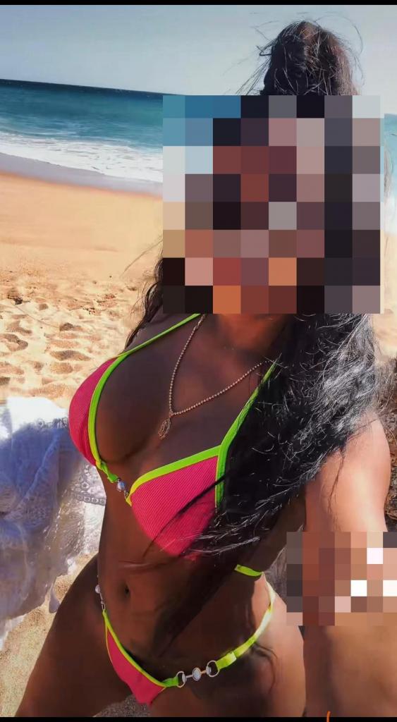 Chica busca chico en Cádiz: 