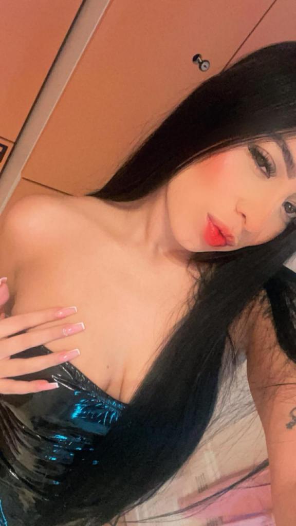 Chica busca chico en Almería: 