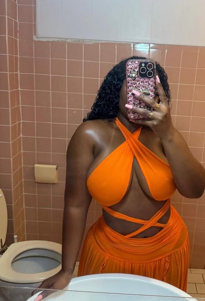 Chica busca chico en La Coruña: 