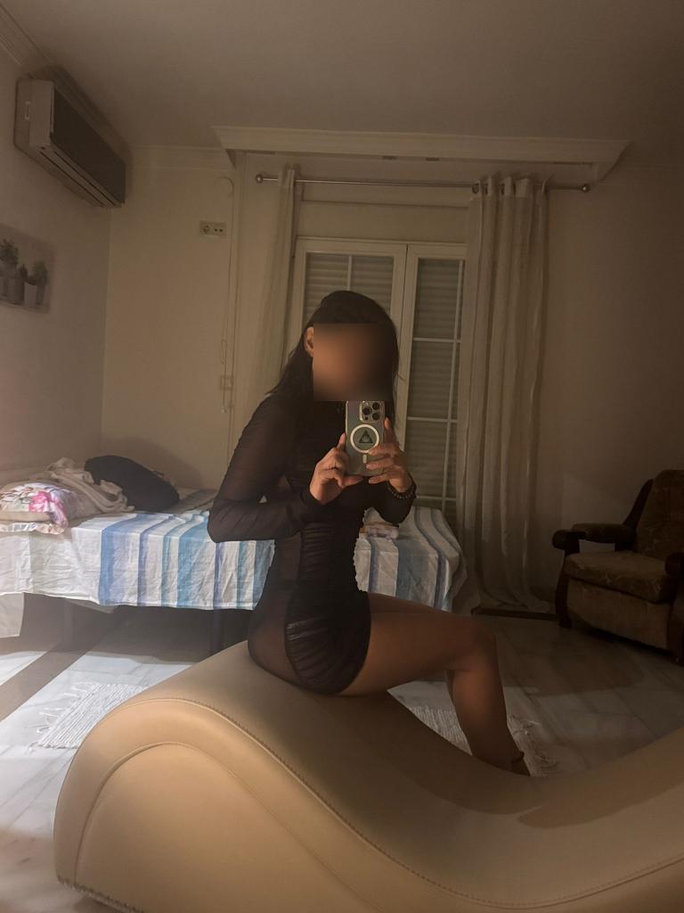 Chica busca chico en Granada: 