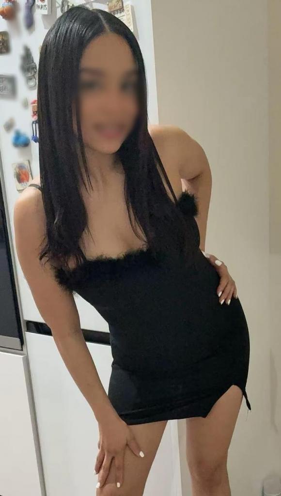 Chica busca chico en Granada: 