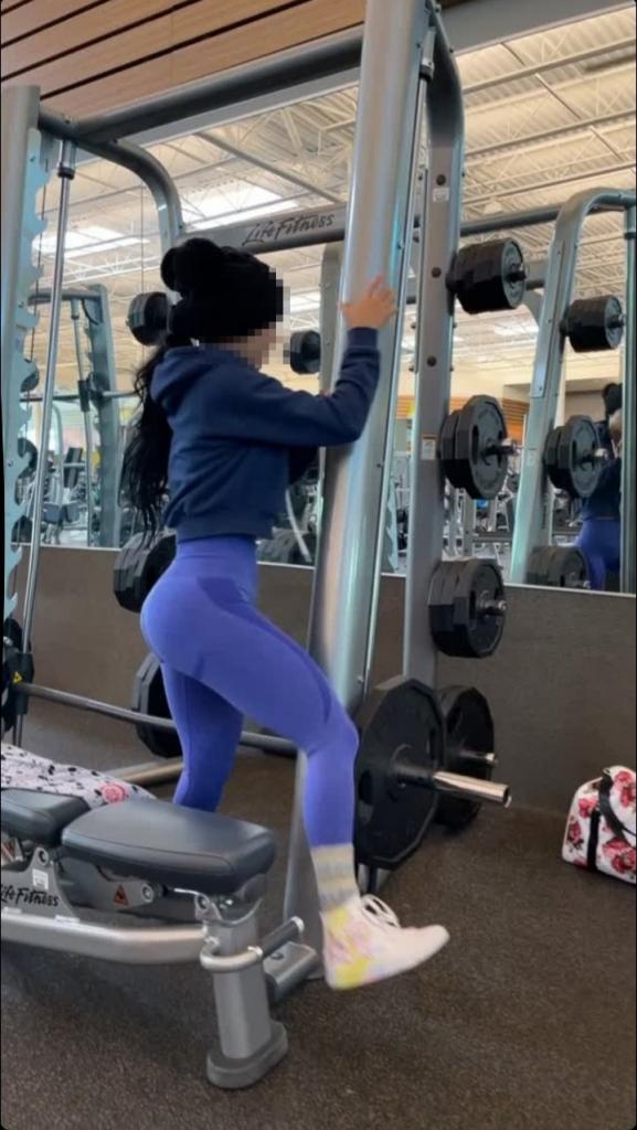 604128742: Chica busca chico en Madrid