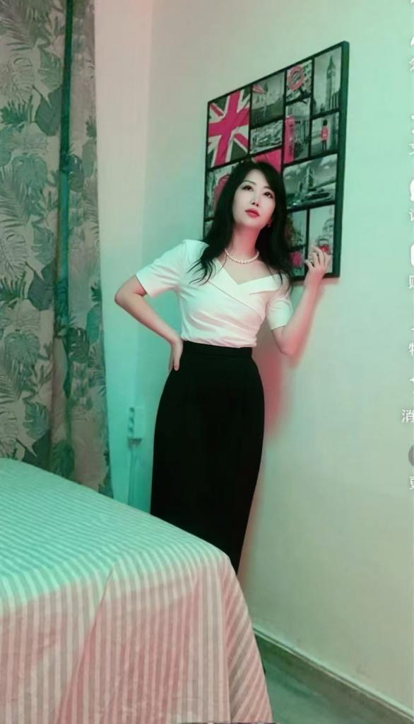 645690017: Chica busca chico en Zaragoza